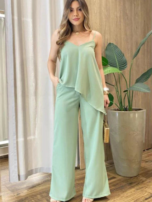 Conjunto Feminino Pantalona com Blusa Assimétrica em Tecido Duna – Elegância leve, conforto absoluto