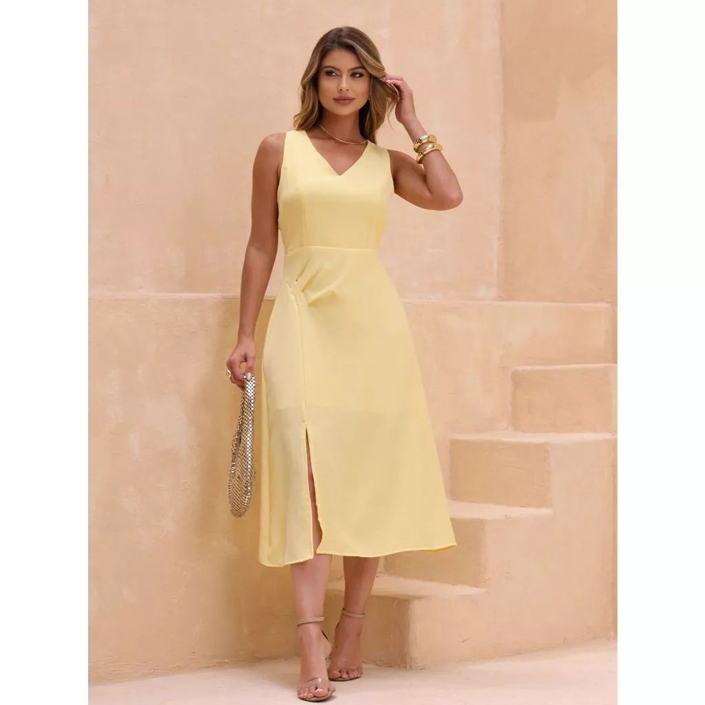 Vestido Midi Feminino Decote V com Pregas Laterais – Moderno, elegante e com caimento que valoriza
