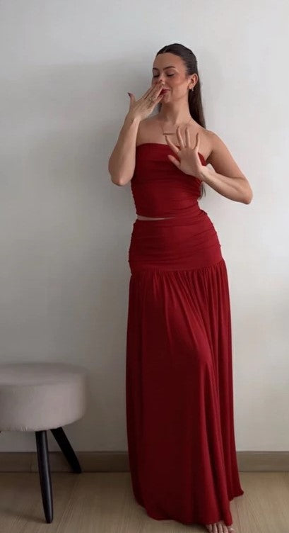 Conjunto cropped + saia longo elegante franzido