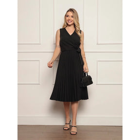 Vestido Midi Feminino em Crepinho com Decote Transpassado e Saia Plissada – Elegância feminina, caimento leve e sofisticado