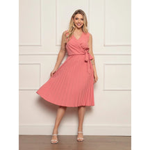 Vestido Midi Feminino em Crepinho com Decote Transpassado e Saia Plissada – Elegância feminina, caimento leve e sofisticado