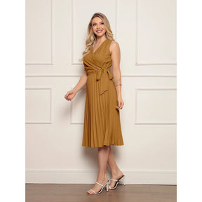 Vestido Midi Feminino em Crepinho com Decote Transpassado e Saia Plissada – Elegância feminina, caimento leve e sofisticado